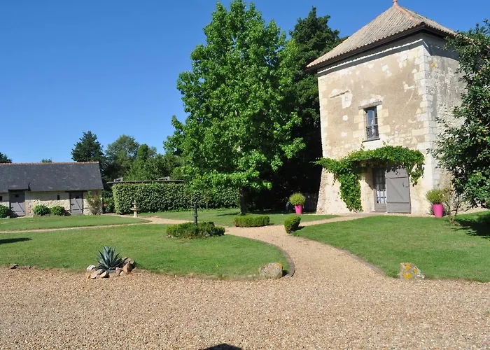 La Tour Du Grand Boust